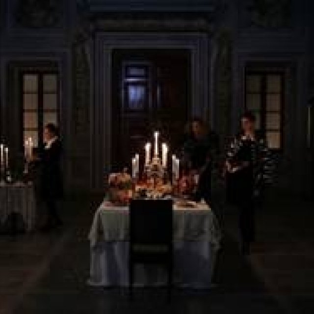 FENDI｜カール・ラガーフェルドによるホラータッチの新作ムービー『危険なお呼ばれ』