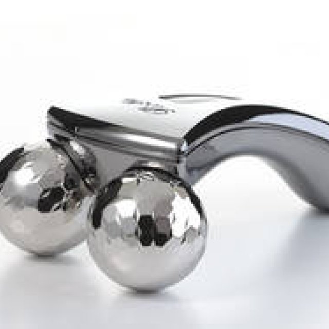 MTG｜男の最新美容機器「ReFa EXE for men」