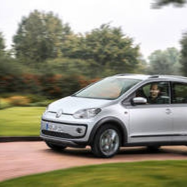 SUVルックの「クロスup!」欧州で発売｜Volkswagen