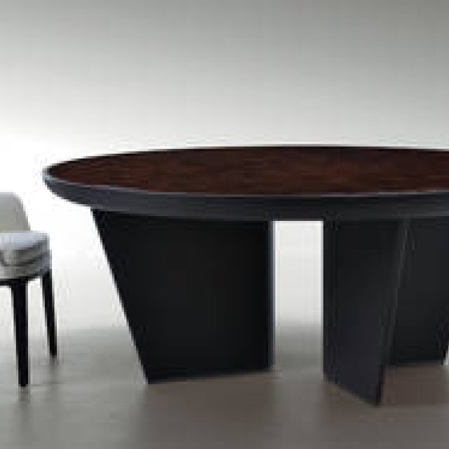 ベントレーの素材とクォリティをまとったファーニチャー｜Bentley