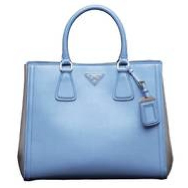 PRADA｜あらたな旗艦店「プラダ 銀座店」オープン記念スペシャルアイテム発売