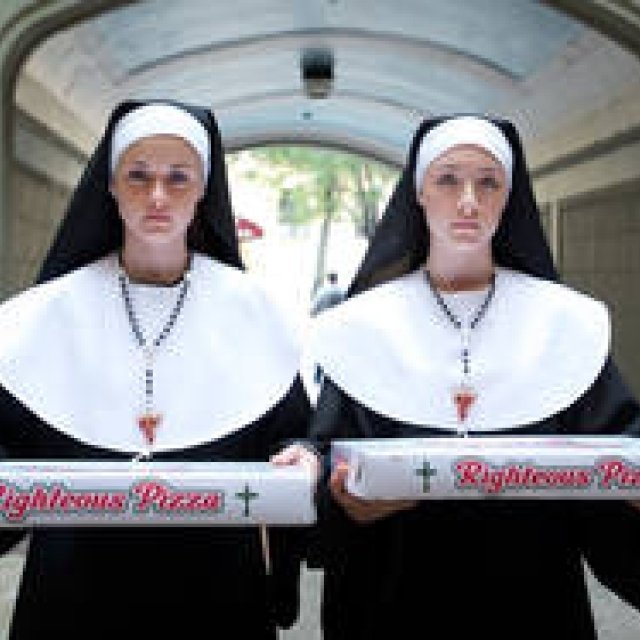 MOVIE｜現代版“テルマ＆ルイーズ”『天使の処刑人 バイオレット&デイジー』