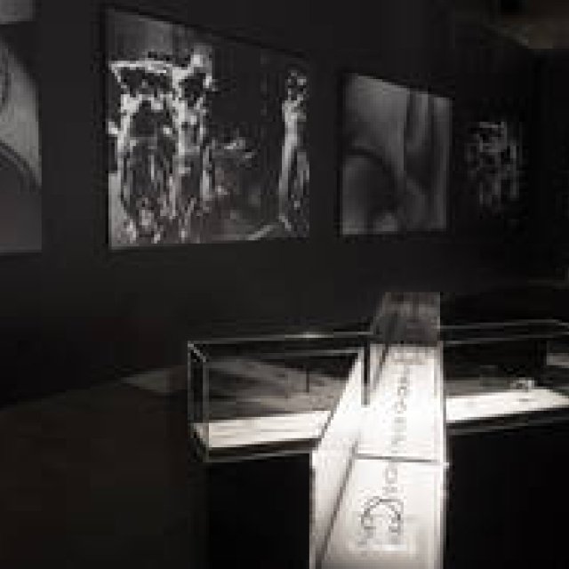 CORE JEWELS｜写真家・森山大道とのインスタレーションを開催