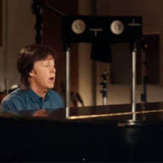 NEWS｜ケイト・モスらが出演するP・マッカートニーの新曲PVを公開！