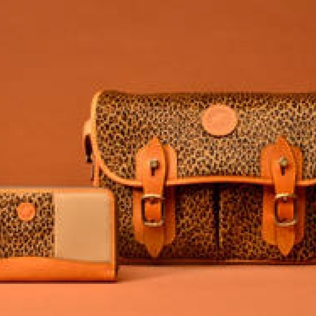 HUNTING WORLD｜豪華ノベルティを用意したクリスマスフェアを開催