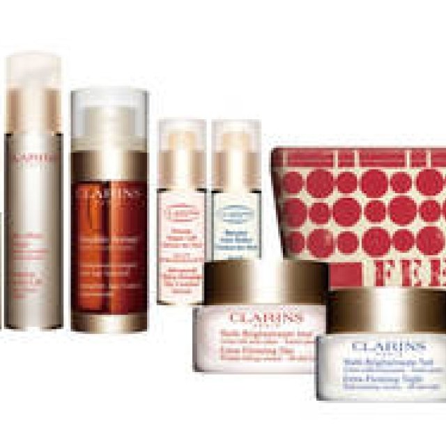 CLARINS｜エイジングケア製品購入で「FEEDオリジナルポーチ」プレゼント