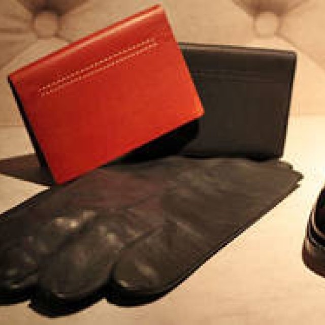 JOHN LOBB｜“パーソナルスタイル”にグローブが新登場