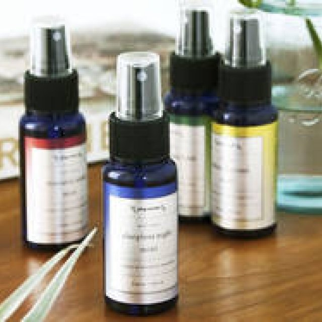 plug aroma｜いつでもどこでもアロマメンテナンス。持ち歩ける4種のミスト