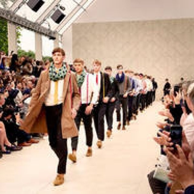 BURBERRY｜1月8日（水）23:00より、ロンドンでのショーを生中継