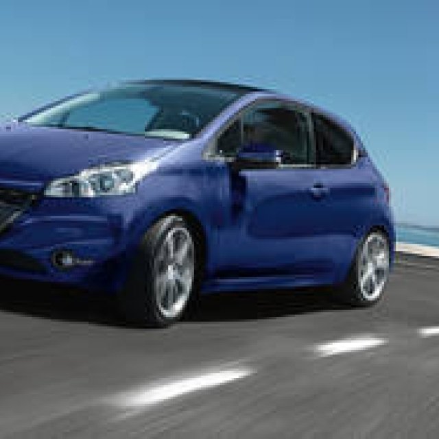 208のパワートレインが一新｜Peugeot