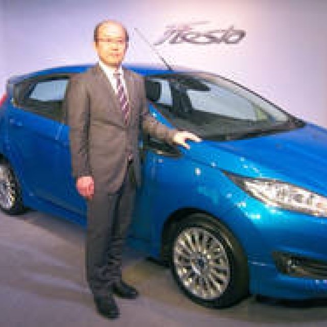 グローバルモデルの切り札「フィエスタ」を国内導入｜Ford