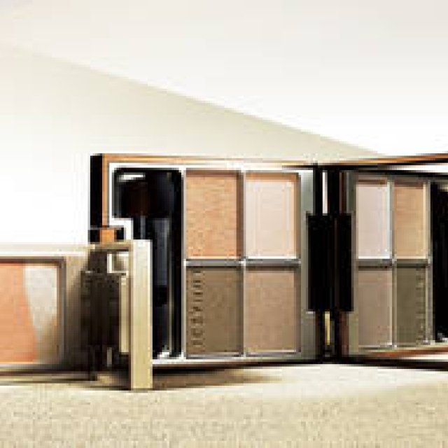 LUNASOL｜質感で見せる進化したワントーンメイク、“砂景浄化”