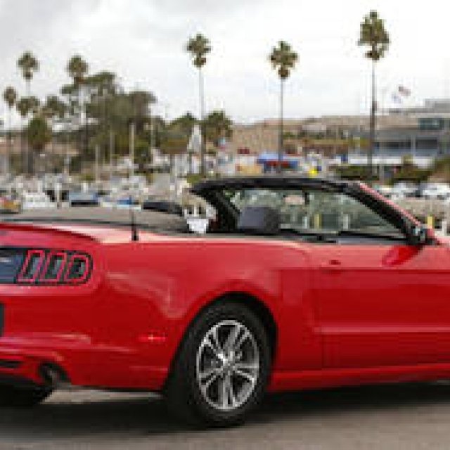 第5世代最終型に乗ってかんじるマスタングの魅力｜Ford