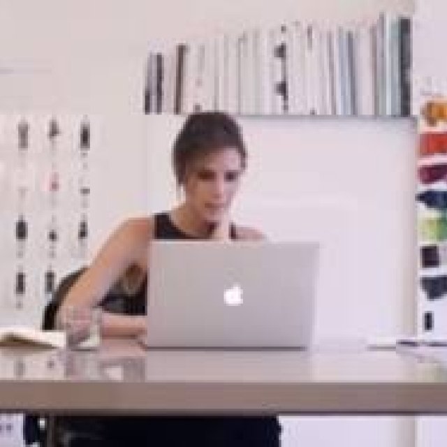 VICTORIA BECKHAM｜起業家ヴィクトリア・ベッカムの軌跡が公開