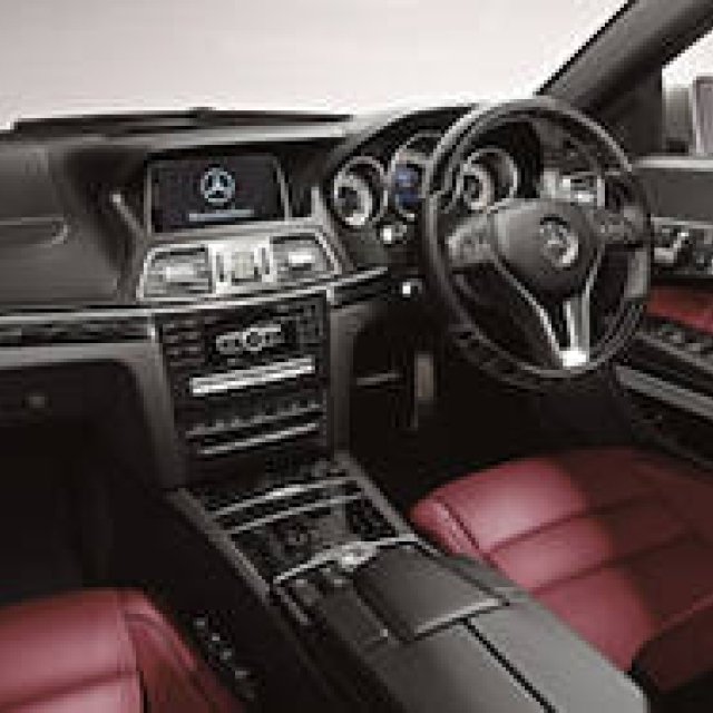  Eクラス クーペに装備充実の特別仕様｜Mercedes-Benz