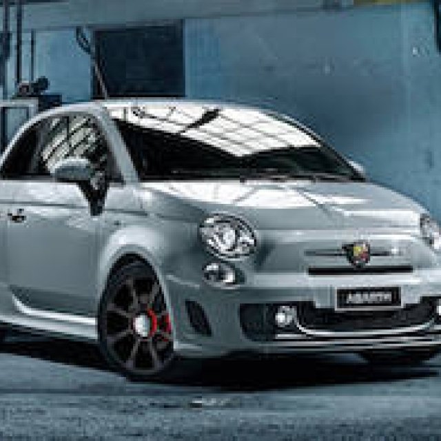 アバルト500、595にバリエーションを追加｜Abarth