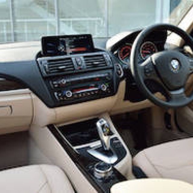 BMW 1シリーズの限定車「ファッショニスタ」第3弾が登場｜BMW