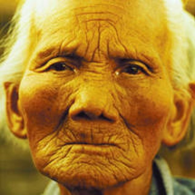 BOOK｜作品集をもっと手軽に、もっと身近にする「81BOOKS」誕生