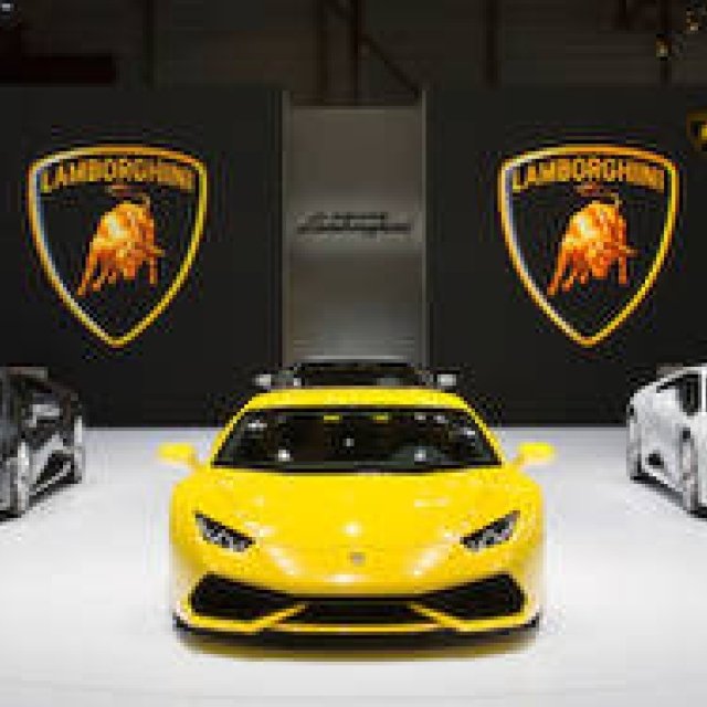 ランボルギーニ「ウラカン」、待望のワールドプレミア｜Lamborghini