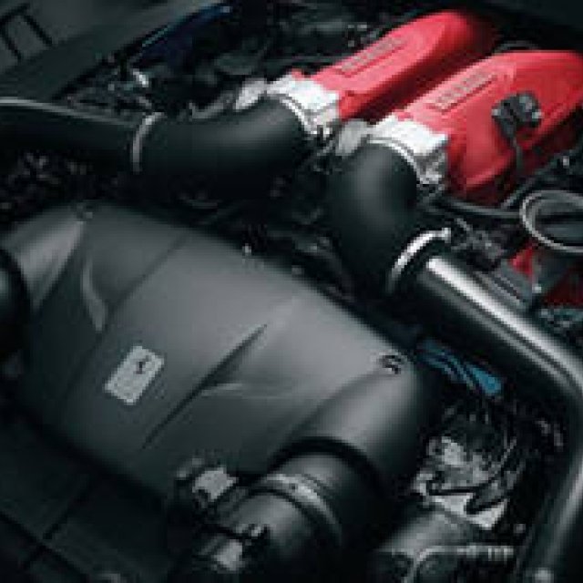 フェラーリ、カリフォルニア Tをワールドプレミア｜Ferrari