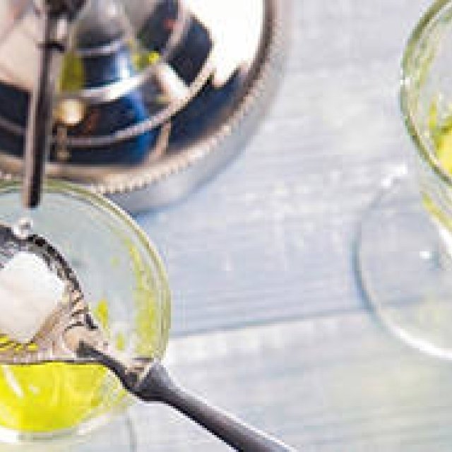 EAT｜メゾン キツネ×ペルノ アブサン、コラボレーションボトル第2弾登場