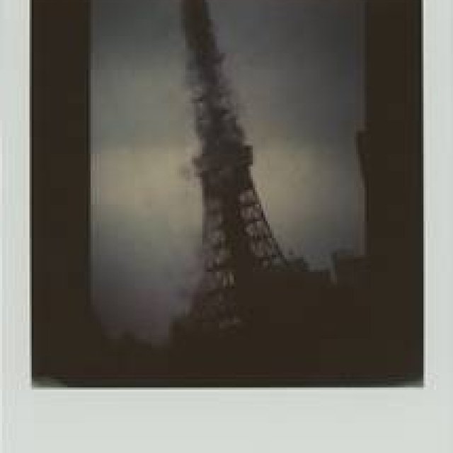 ART｜写真家の沢渡朔による個展『雨』