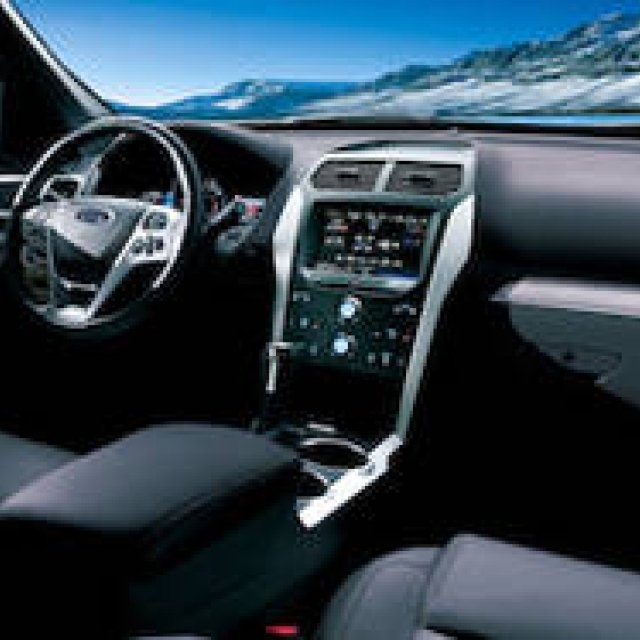 エクスプローラーに開放感を楽しめる特別仕様車｜Ford