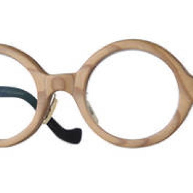 more trees｜坂本龍一が監修する世界初の木製眼鏡