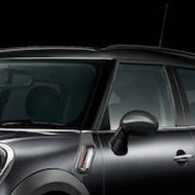 漆黒のJCWがクロスオーバーとペースマンに誕生｜MINI