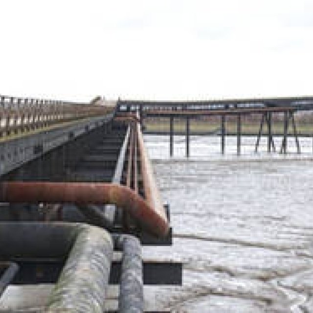 ART｜マーガレット・ハウエル、ロンドン本店で写真展『Slacklands』開催