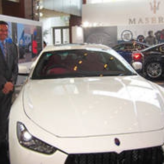 マセラティ ギブリにベーシックなモデルを追加｜Maserati