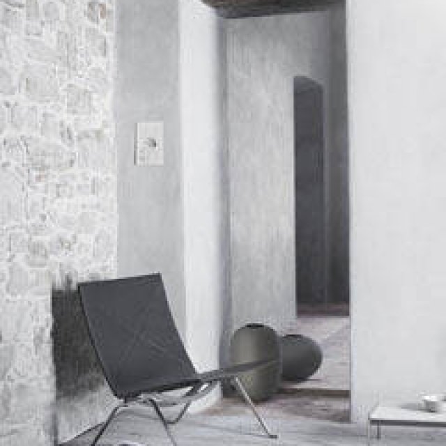 REPUBLIC OF FRITZ HANSEN STORE｜世界400台限定チェア「PK22」