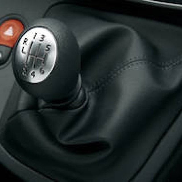 1.2リッターターボ＋MTのカングー登場｜Renault