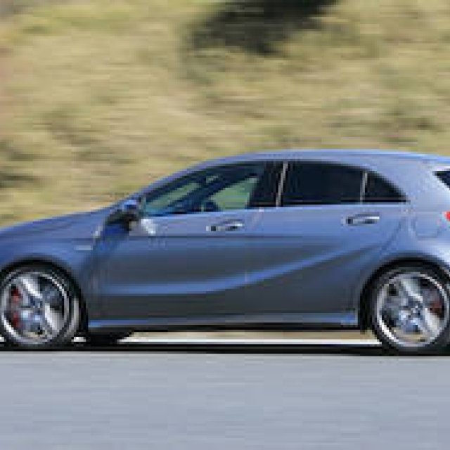 メルセデス・ベンツA 45 AMG 4MATICに試乗｜Mercedes-Benz