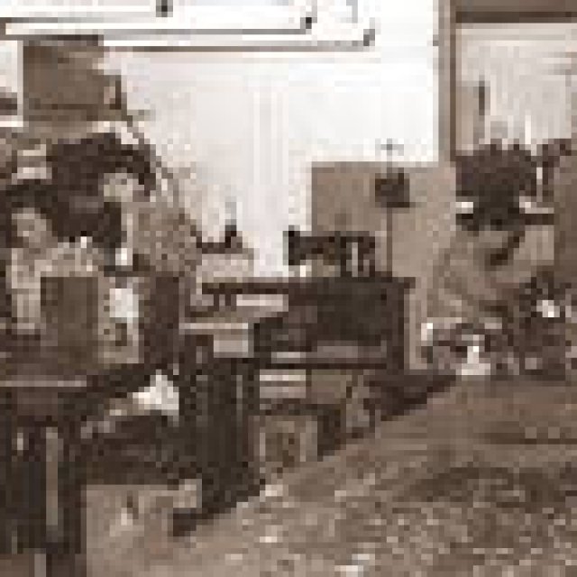 第8回 JOURNAL STANDARD｜リゾートサンダルの大定番「アイランド スリッパ」