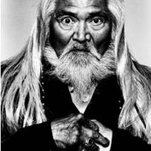 BOOK｜「NEIGHBORHOOD」ゆかりの100人のポートレート