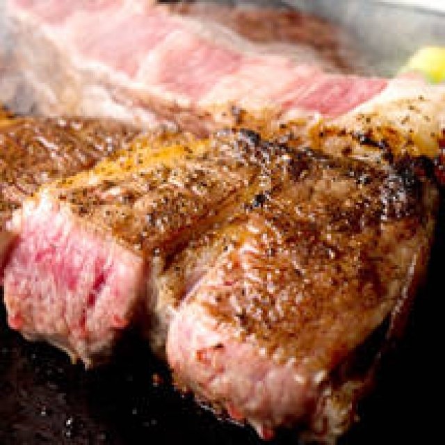 EAT｜バーベキューとスカイツリーを“肴”にビールで乾杯！