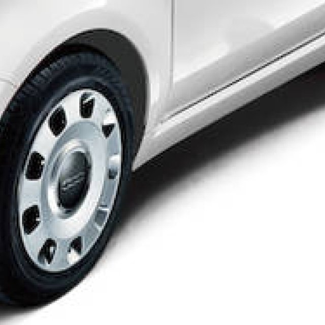 チンクエチェント誕生7周年を祝う限定車｜Fiat