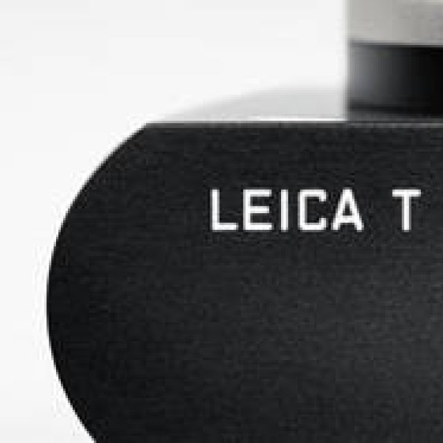 Leica｜精悍な黒を纏った「ライカT ブラック」発売