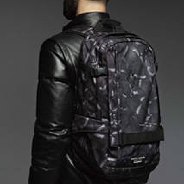 MARCELO BURLON COUNTY OF MILAN｜EASTPAKとコラボ