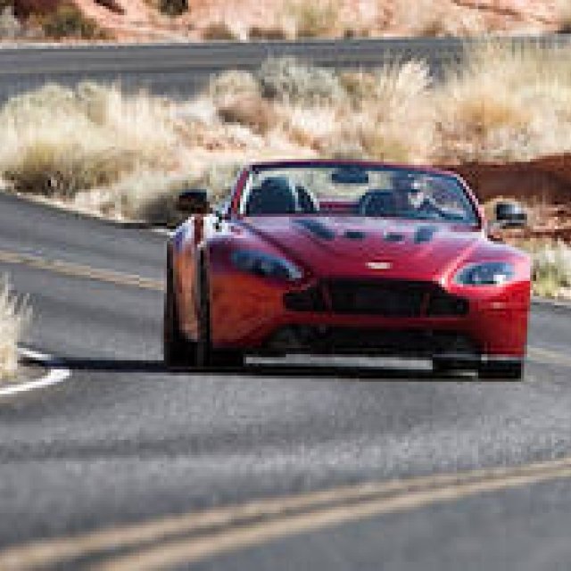 アストン史上最速のロードスター｜Aston Martin