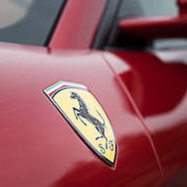 F12 ベルリネッタに宿るフェラーリのデザイン美｜Ferrari