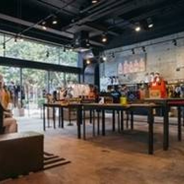 FARFETCH｜スーパーストアコンテストを開催