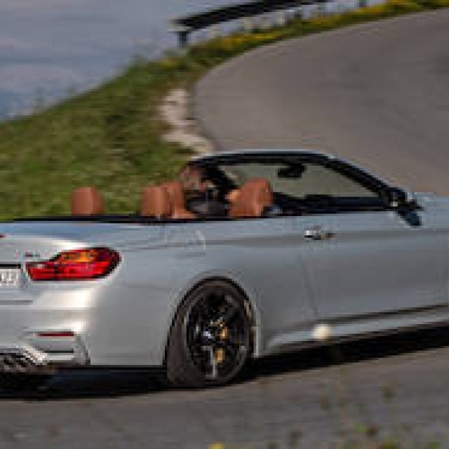 M4カブリオレ、登場｜BMW