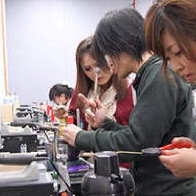 iichi｜100組の作家によるワークショップ＆展示販売会開催