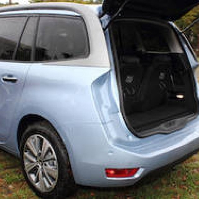 シトロエンのMPV、新型C4ピカソ導入開始｜Citroen