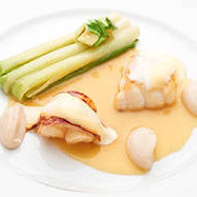 EAT｜シャネル×ベージュ アラン・デュカス 東京「ランデヴー」