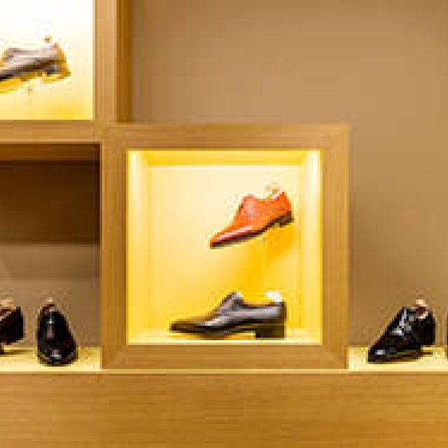 JOHN LOBB｜新生「ジョンロブ丸の内店」が誕生