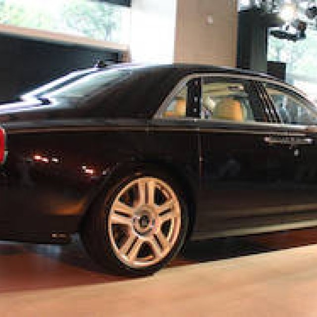 シリーズIIに進化したロールス・ロイスゴースト、日本へ上陸｜Rolls-Royce