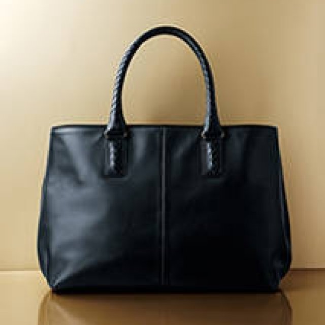 HANKYU MEN’S TOKYO｜“気分までドレスアップ”する最新クリスマスギフト